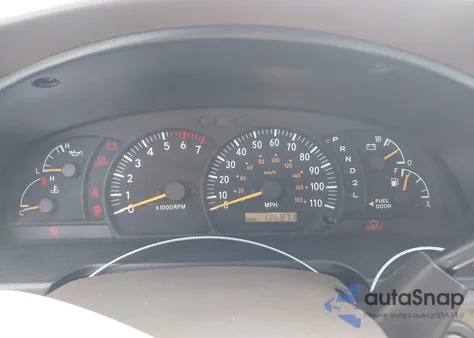 2002 Toyota Tundra Ltd V8 z USA, uszkodzony, nr VIN 5TBRT38182S330393